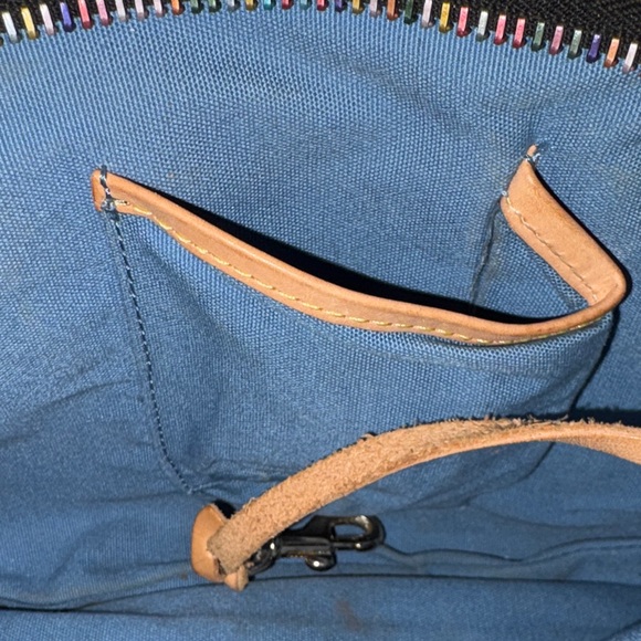 Dooney & Bourke Black Heart Y2K Pattern Shoulder Bag with Tan Straps - Picture 15 of 16